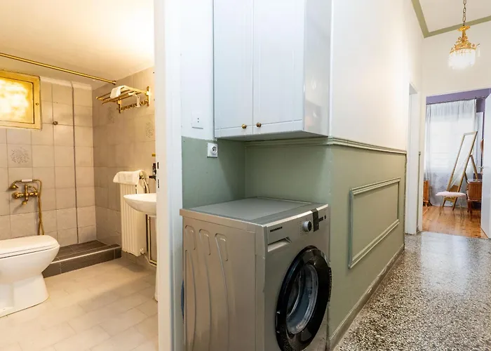 Neoclassico No4, Center 2bd * Thessaloníki