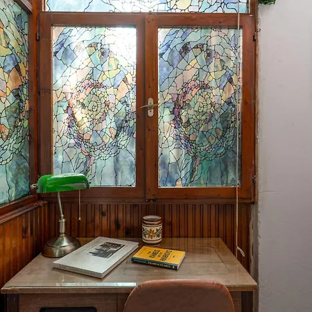 Neoclassico No4, Spacious 2bd In Center Apartmán