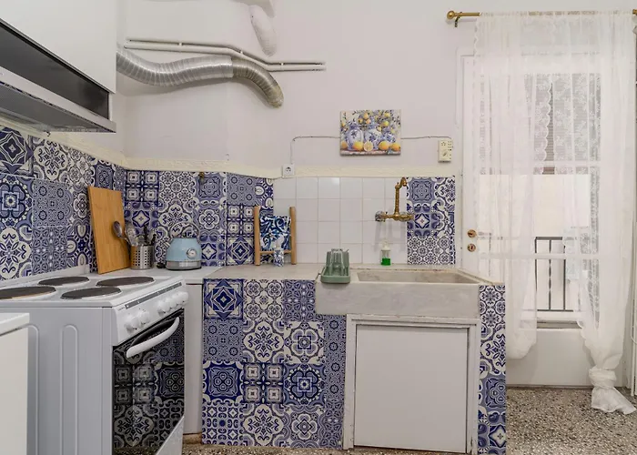 Neoclassico No4, Center 2bd דירה